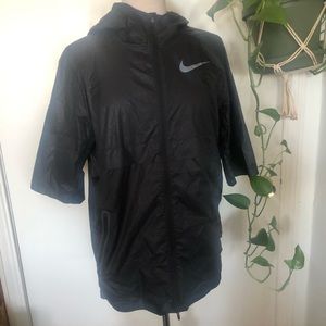 Nike running short sleeve lightweight waterproof zip up hoodie black mens medium